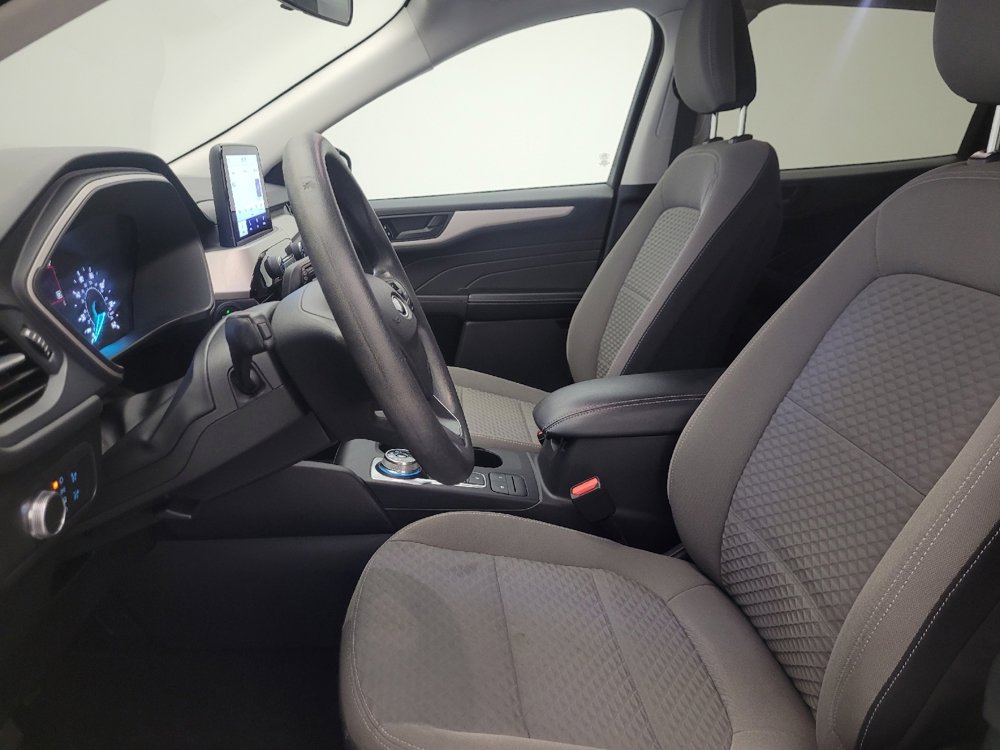 Used 2022 Ford Escape SE image 17