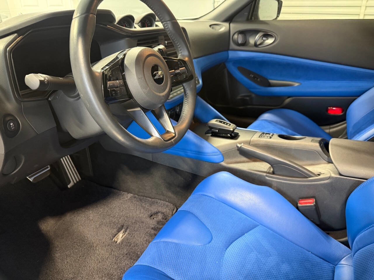 Used 2023 Nissan Z w/ Floor Mat Package (L93) RWD image 23