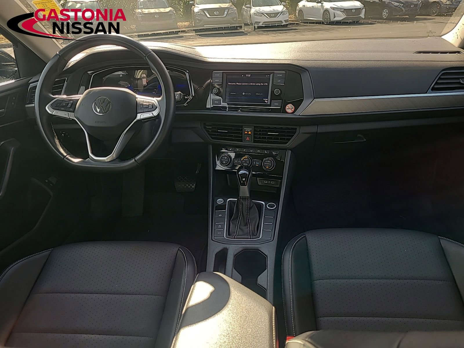 Used 2024 Volkswagen Jetta SE image 27