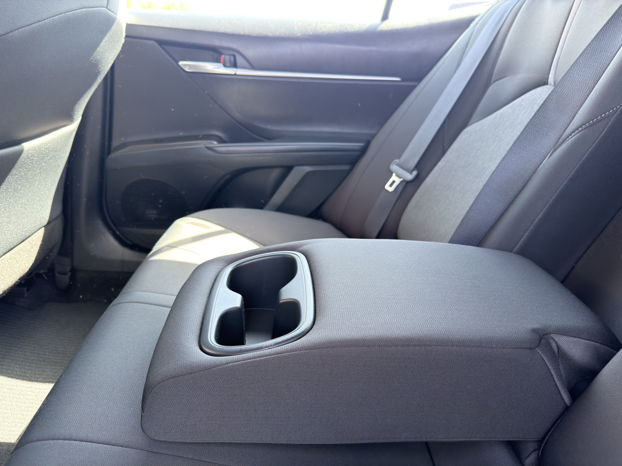 Used 2022 Toyota Camry LE w/ Convenience Package FWD image 18