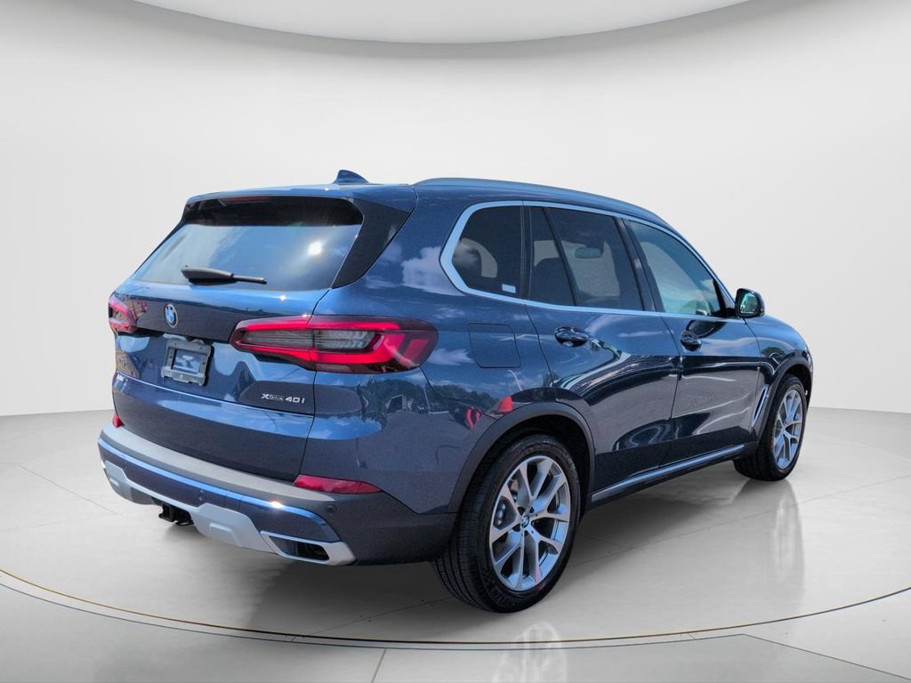 Used 2022 BMW X5 xDrive40i w/ Premium Package AWD/4WD image 5
