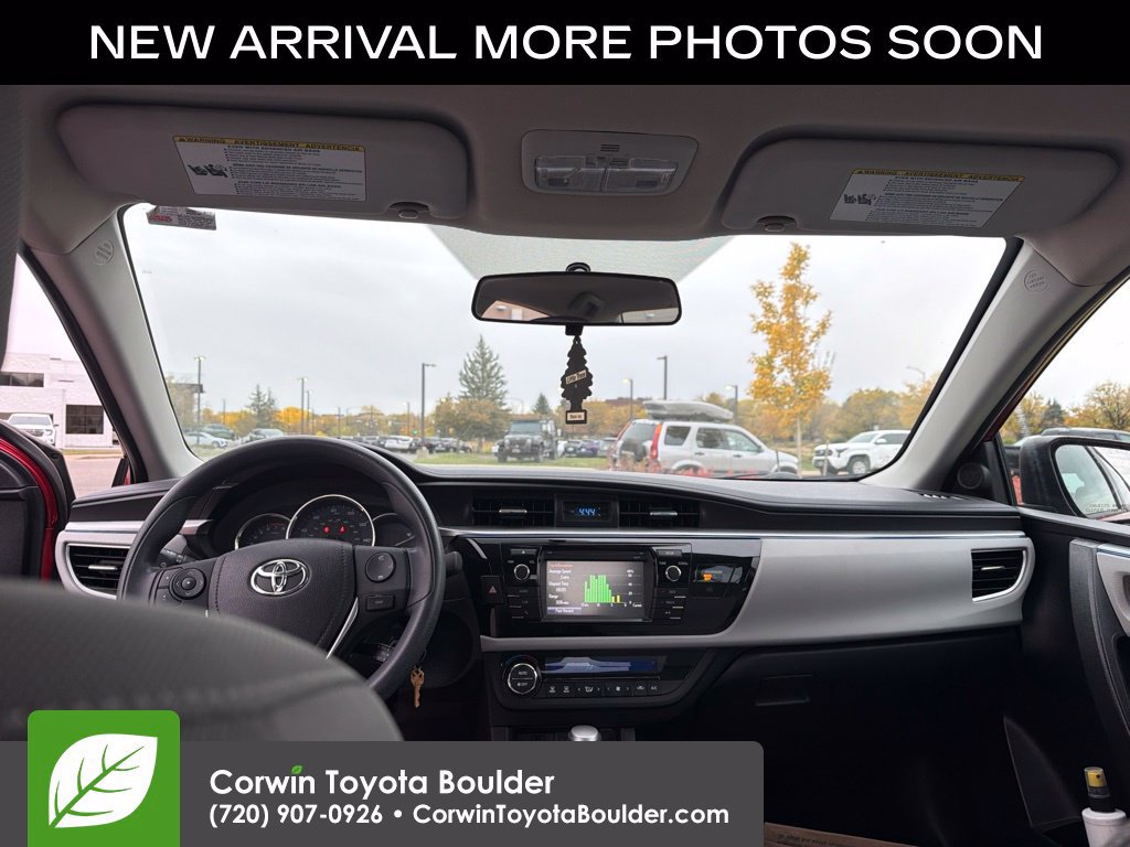 Used 2015 Toyota Corolla LE FWD image 11