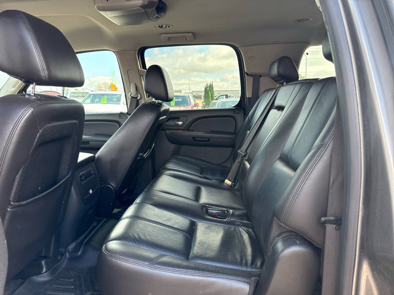 Used 2009 GMC Yukon XL SLT image 11