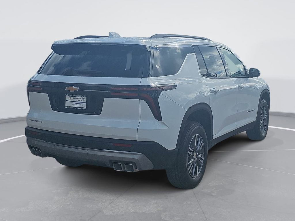 New 2026 Chevrolet Traverse LT w/ Sun and Wheel Package FWD image 3