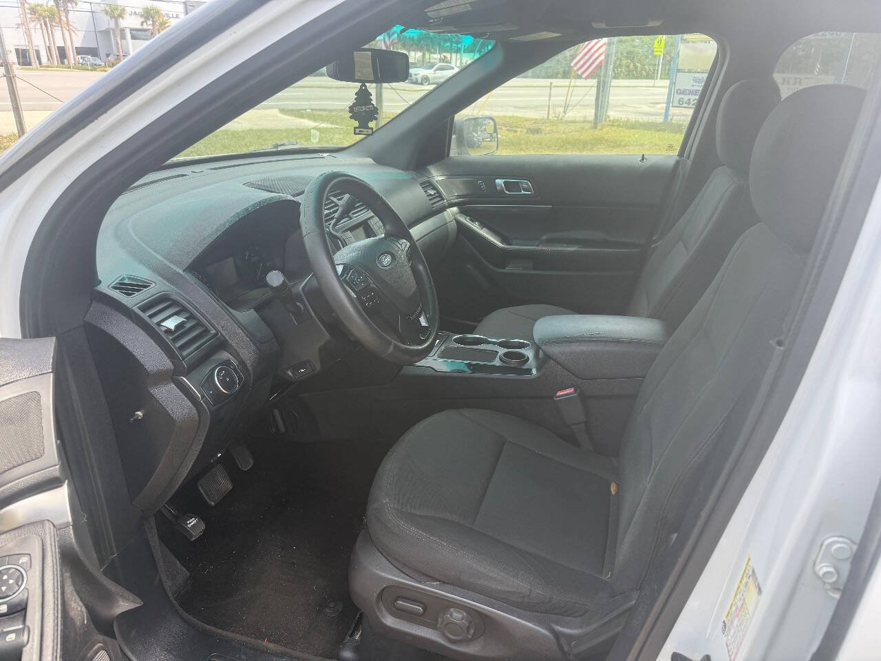 Used 2017 Ford Explorer 4WD Police Interceptor image 5