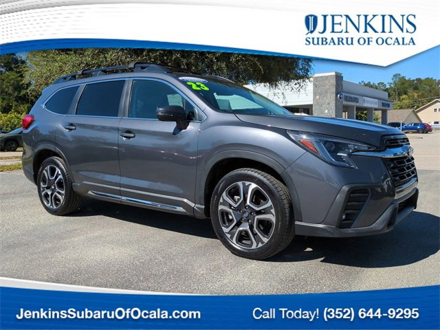 Used 2023 Subaru Ascent Limited image 1