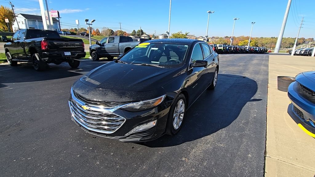 Used 2023 Chevrolet Malibu LT image 3