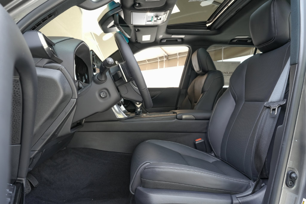New 2026 Lexus LX 600 4WD w/ Accessory Package (Z1) image 18