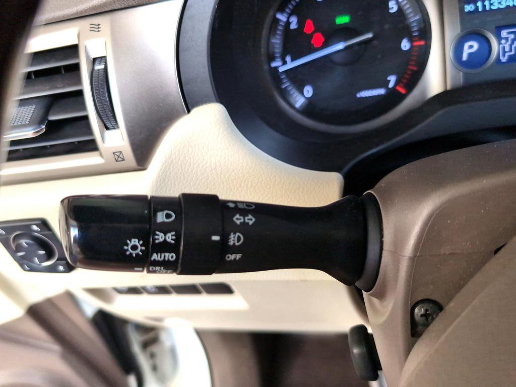 Used 2015 Lexus GX 460 w/ Premium Package AWD/4WD image 20