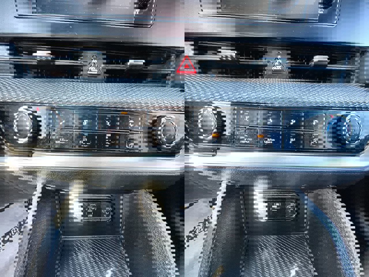 Used 2024 Kia Sportage LX image 16