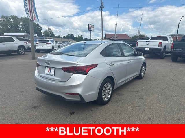Used 2021 Hyundai Accent SE FWD image 3