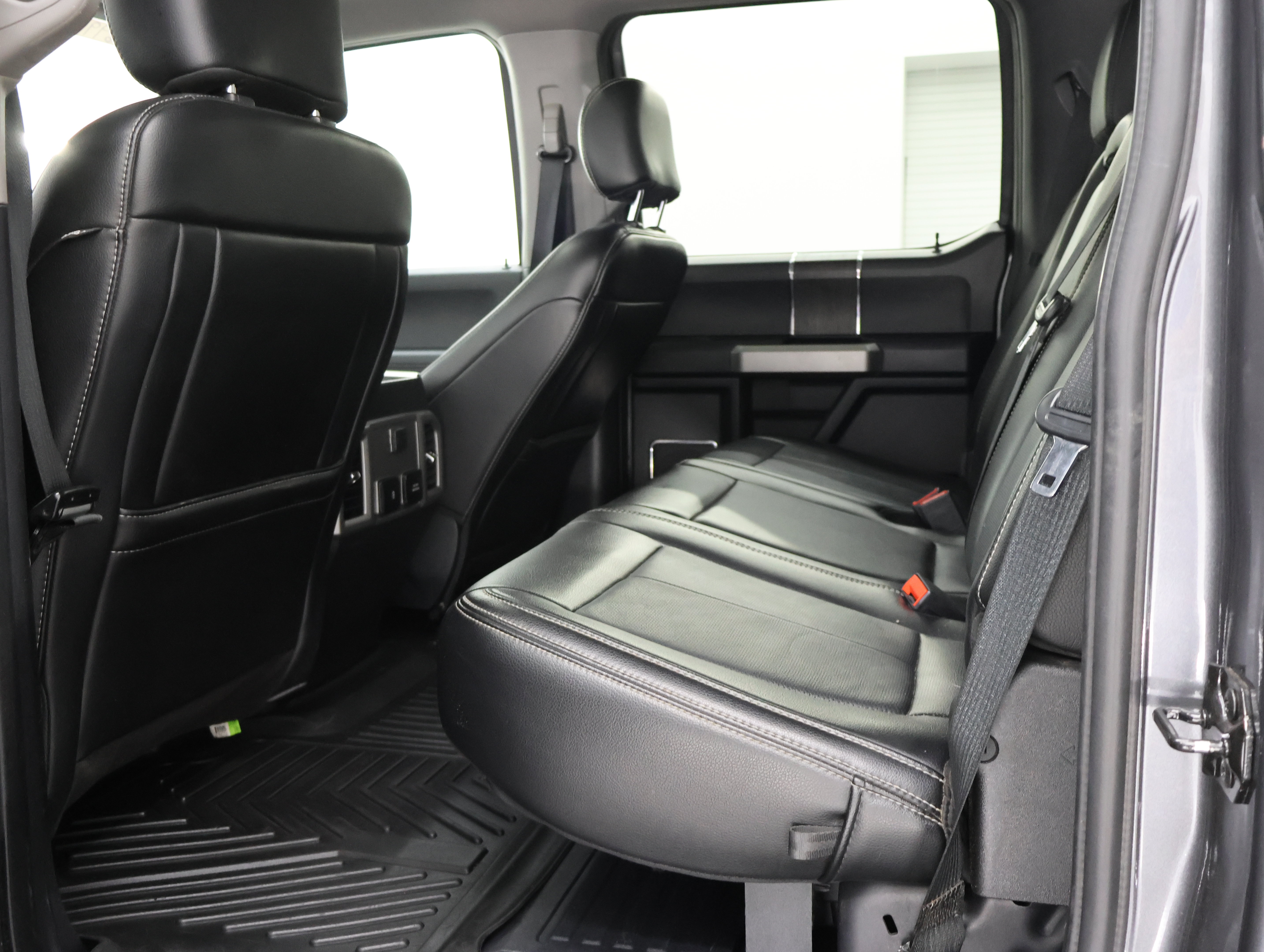 Used 2021 Ford F250 Lariat AWD/4WD image 9