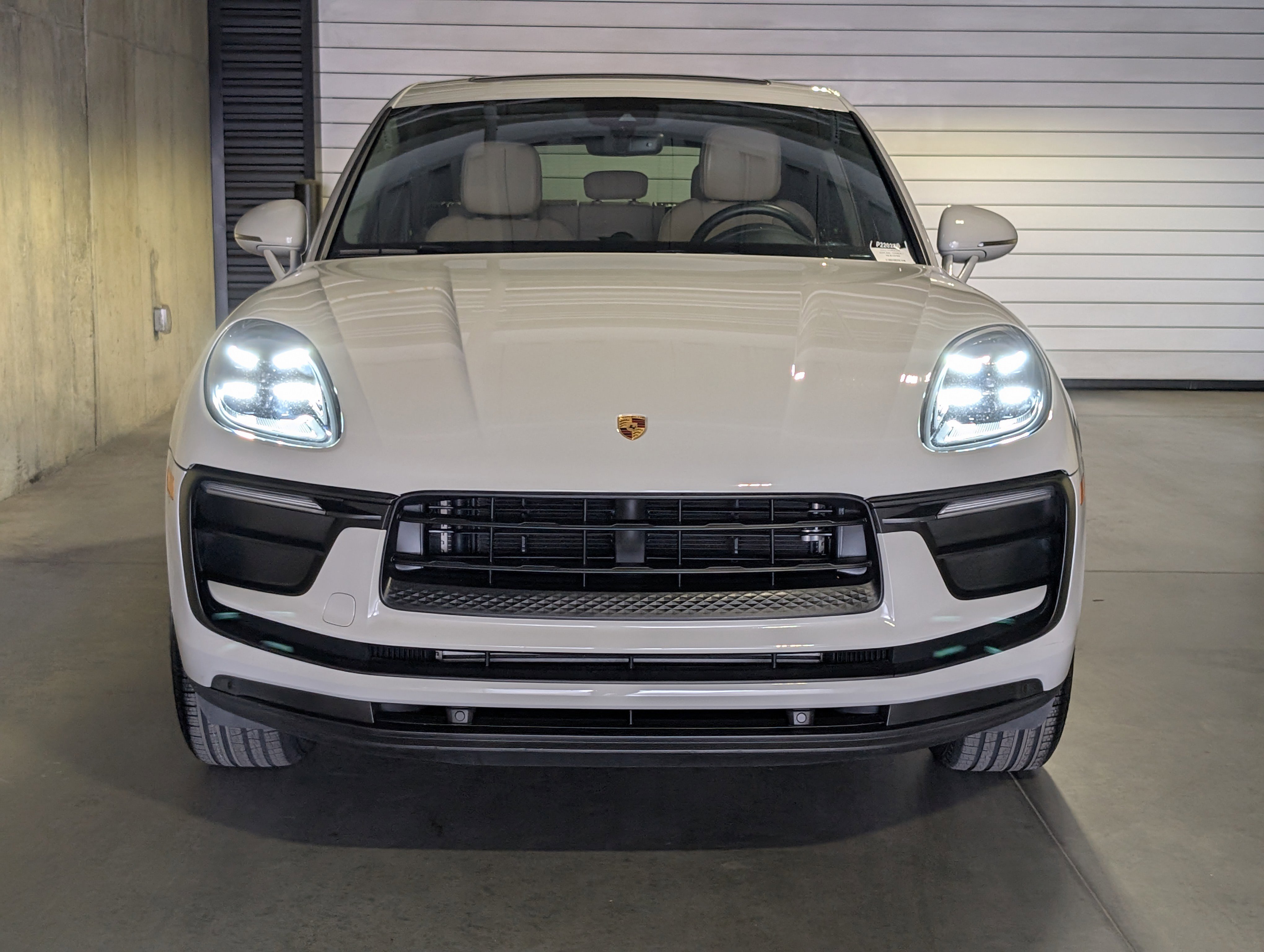 Certified 2022 Porsche Macan image 12