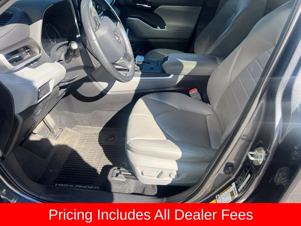 Used 2020 Toyota Highlander XLE FWD image 8