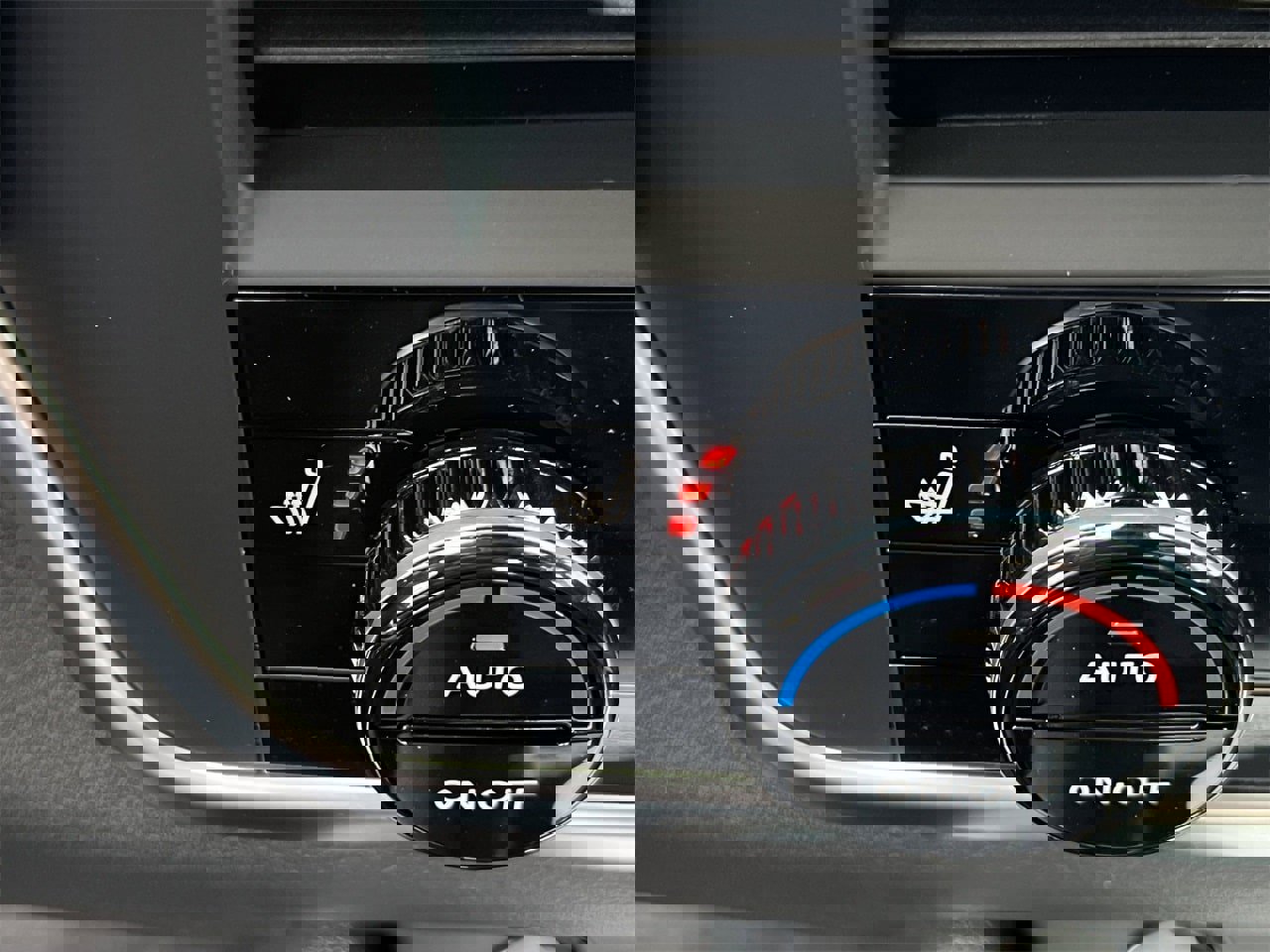 New 2026 Nissan Rogue SV image 13