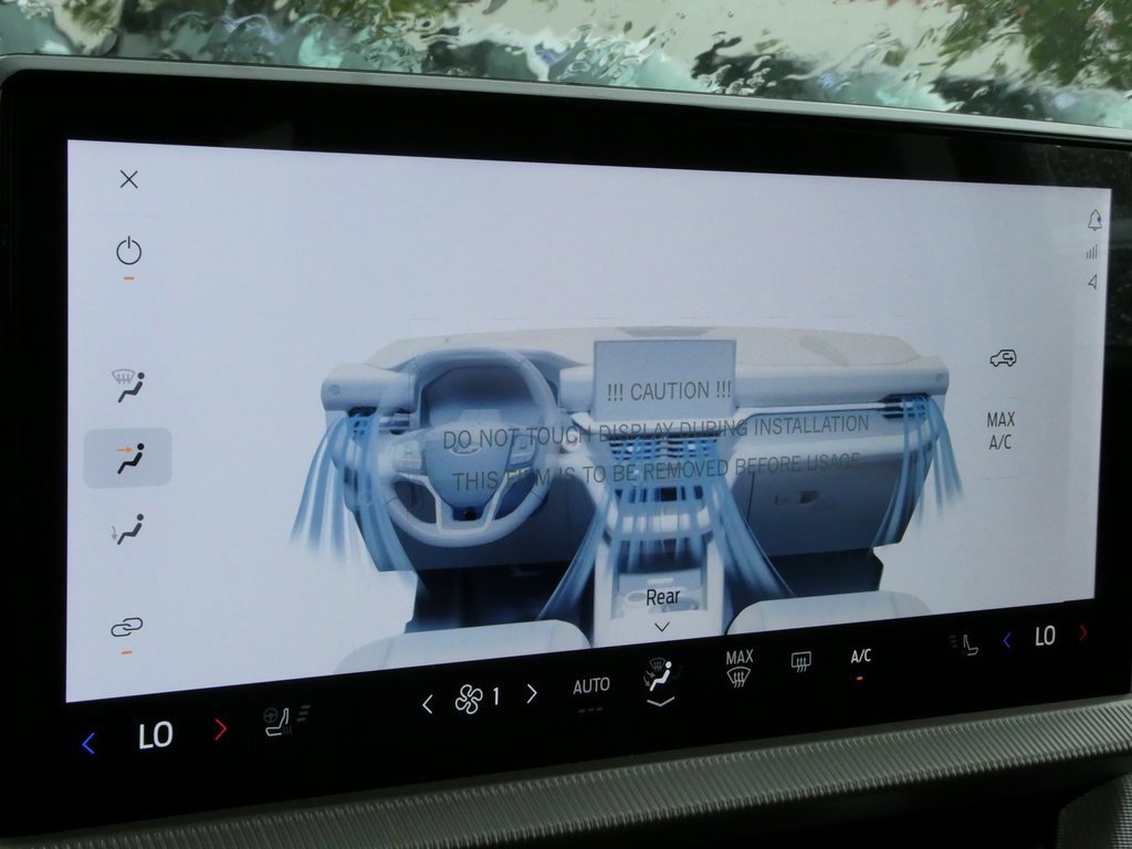 New 2025 Ford Explorer Active w/ Active Comfort Package image 9