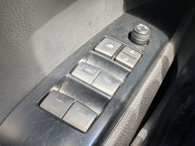 Used 2025 Toyota Camry LE FWD image 21