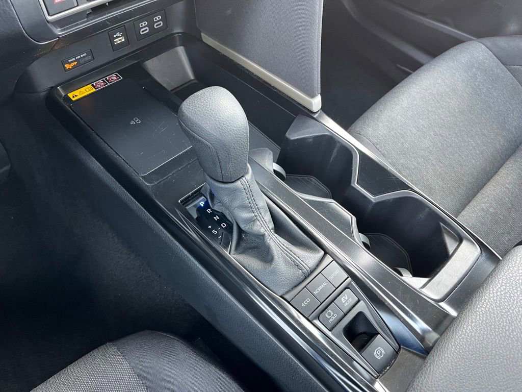 Used 2025 Toyota Camry LE image 24