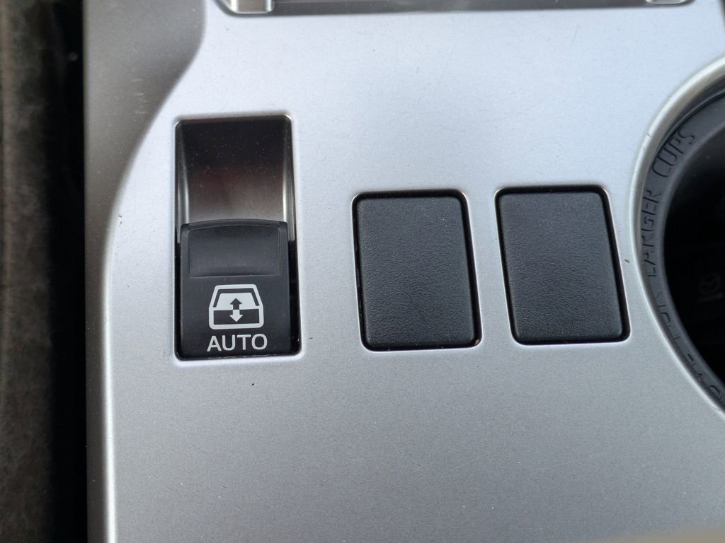 Used 2023 Toyota 4Runner Limited image 28