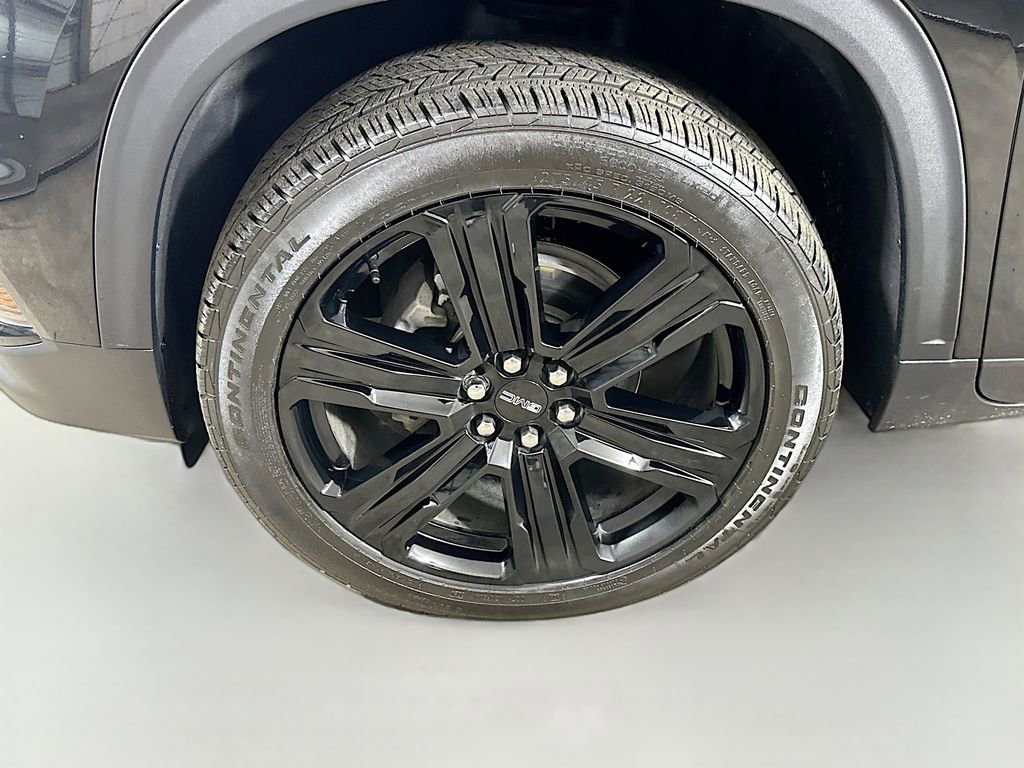 Used 2024 GMC Acadia Elevation w/ Black Edition image 8