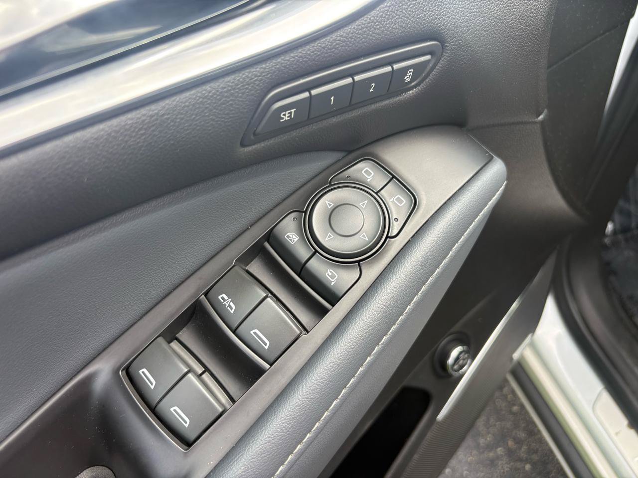 Used 2022 Buick Enclave Premium FWD image 10