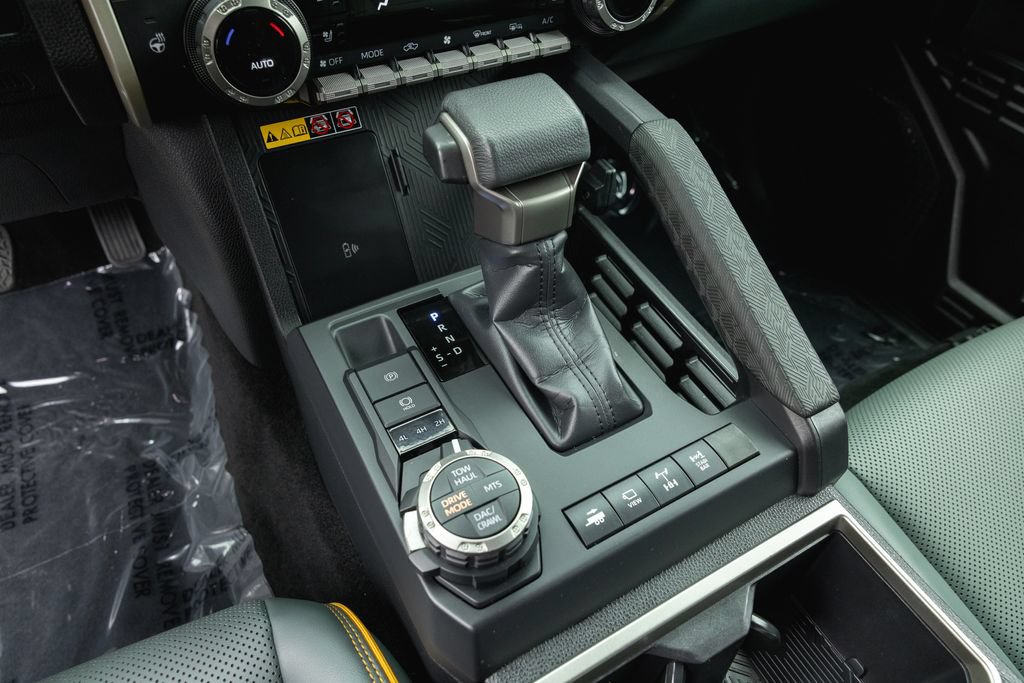 Certified 2025 Toyota Tacoma 4x4 Double Cab Hybrid image 17