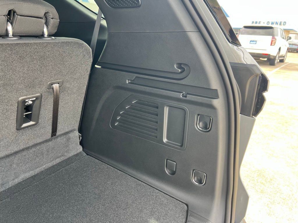 New 2026 Chevrolet Traverse LT w/ Sun and Wheel Package FWD image 19