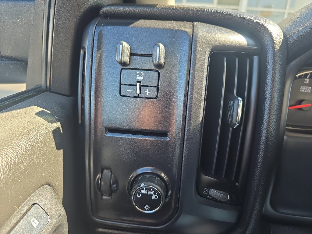 Used 2015 Chevrolet Silverado 3500 W/T image 21