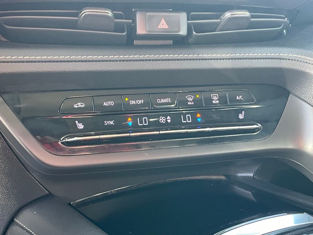 Used 2023 Buick Envision Essence FWD image 17