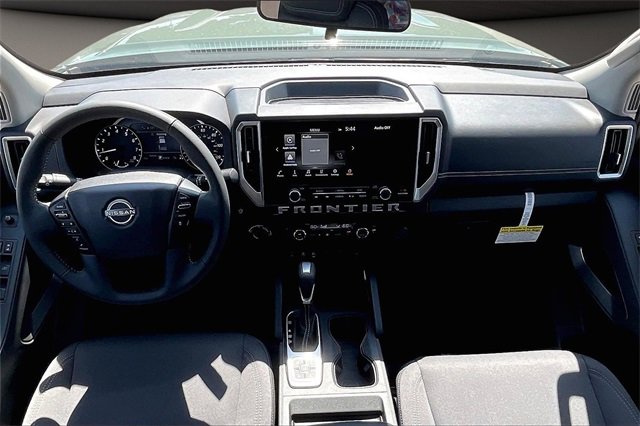 New 2026 Nissan Frontier SV w/ SV Convenience Package image 5