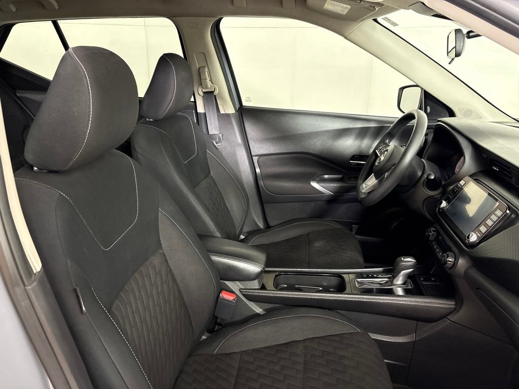 Used 2022 Nissan Kicks SV FWD image 17