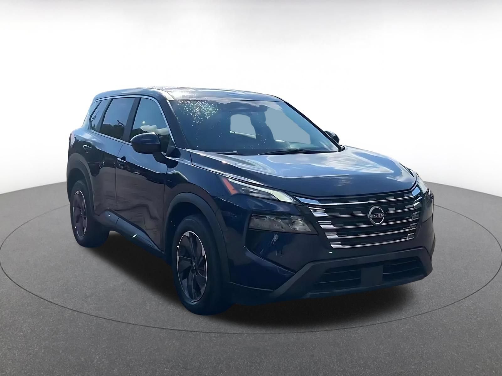 Used 2025 Nissan Rogue SV FWD image 3