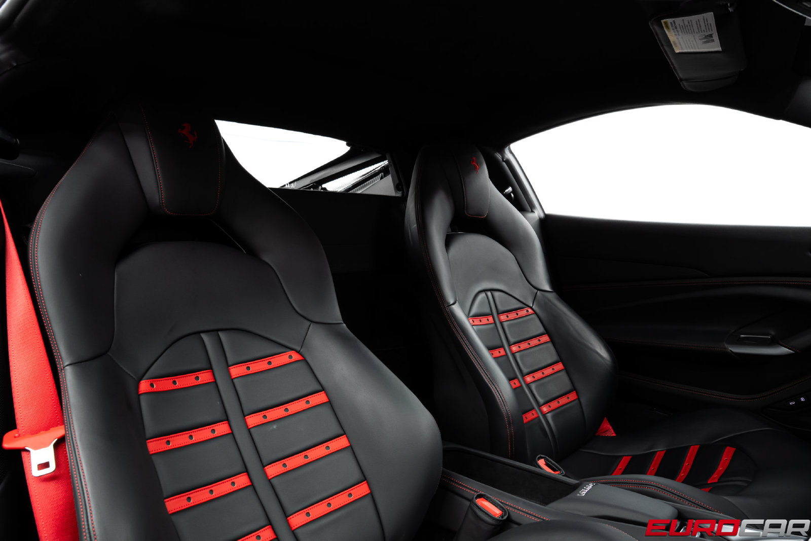 Used 2022 Ferrari F8 Tributo RWD image 39
