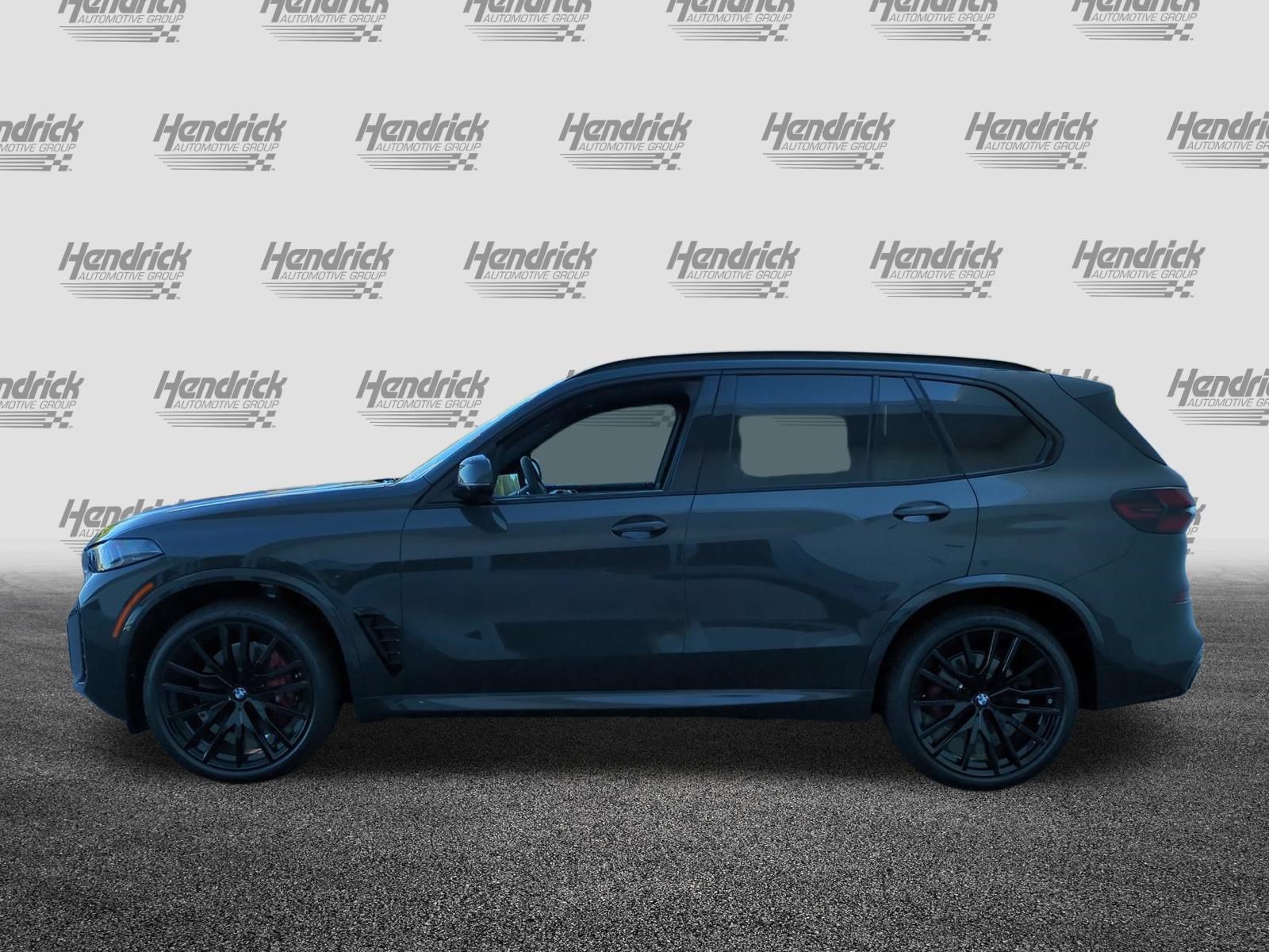 New 2026 BMW X5 xDrive40i w/ M Sport Package AWD/4WD image 7