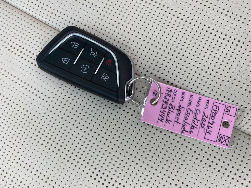 Used 2025 Cadillac Escalade Sport image 28