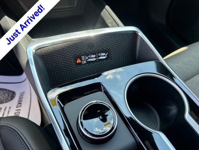 New 2026 Chevrolet Equinox LT w/ Convenience Package II FWD image 27