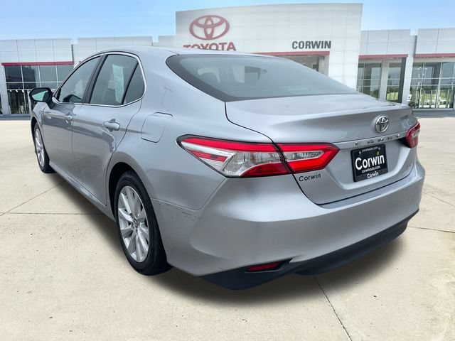 Used 2018 Toyota Camry LE FWD image 4