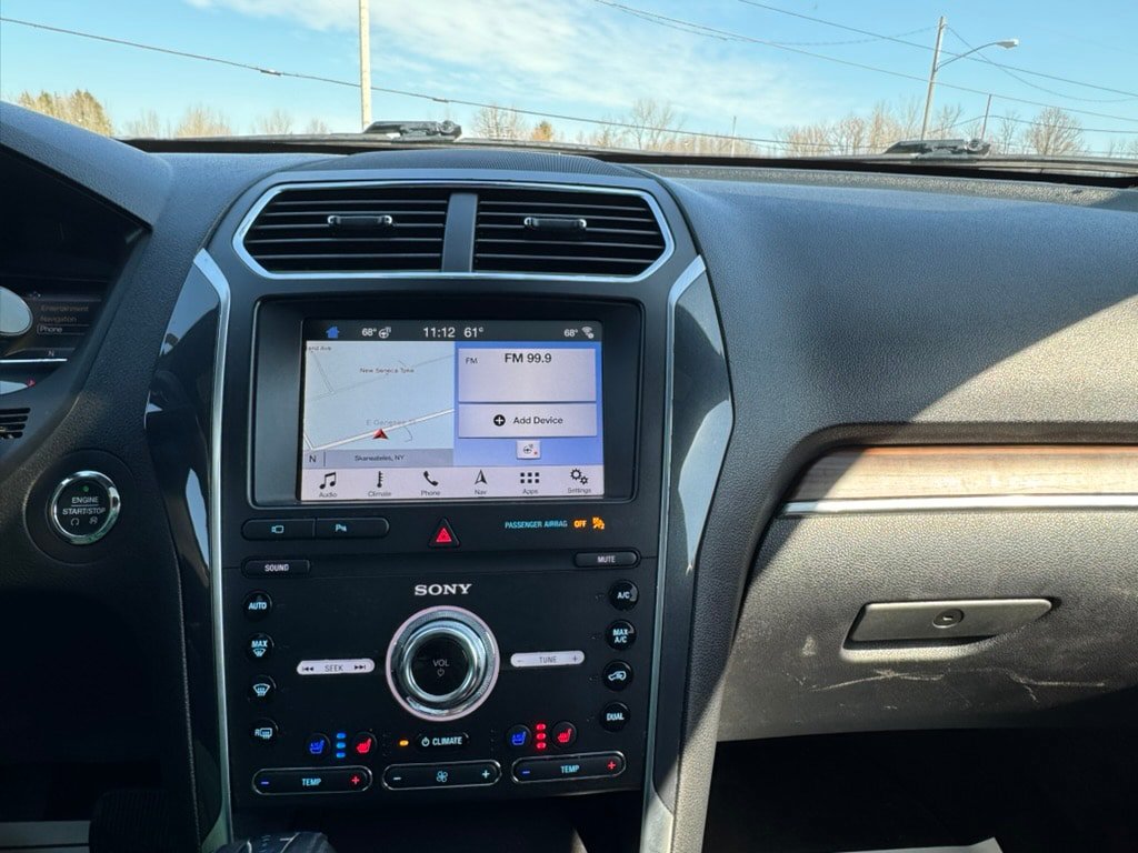 Used 2019 Ford Explorer Limited AWD/4WD image 10