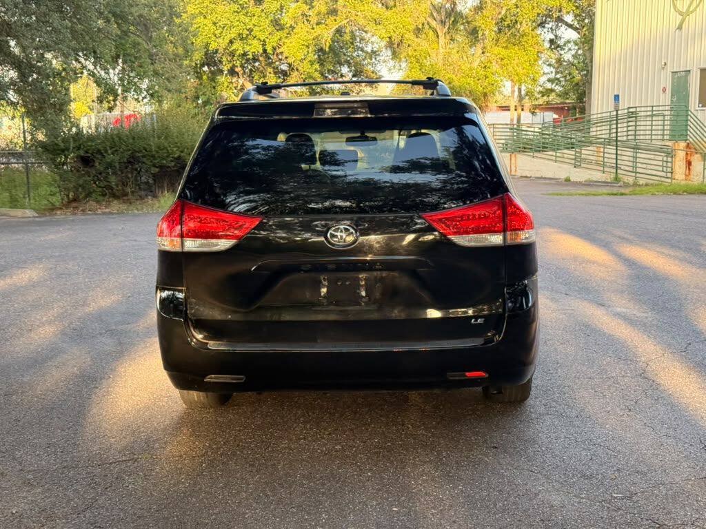Used 2014 Toyota Sienna LE FWD image 6
