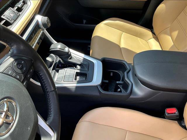 Used 2025 Toyota RAV4 XLE Premium w/ Weather Package AWD/4WD image 14