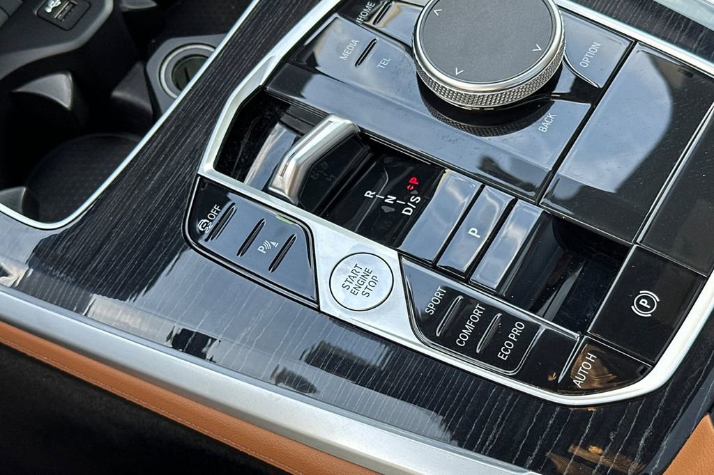 Used 2024 BMW X5 sDrive40i w/ M Sport Package image 24