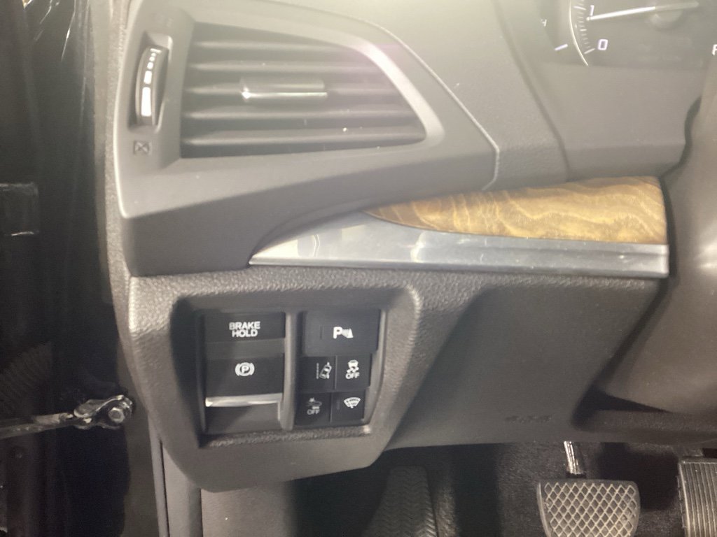 Used 2017 Acura MDX SH-AWD w/ Advance Package image 23