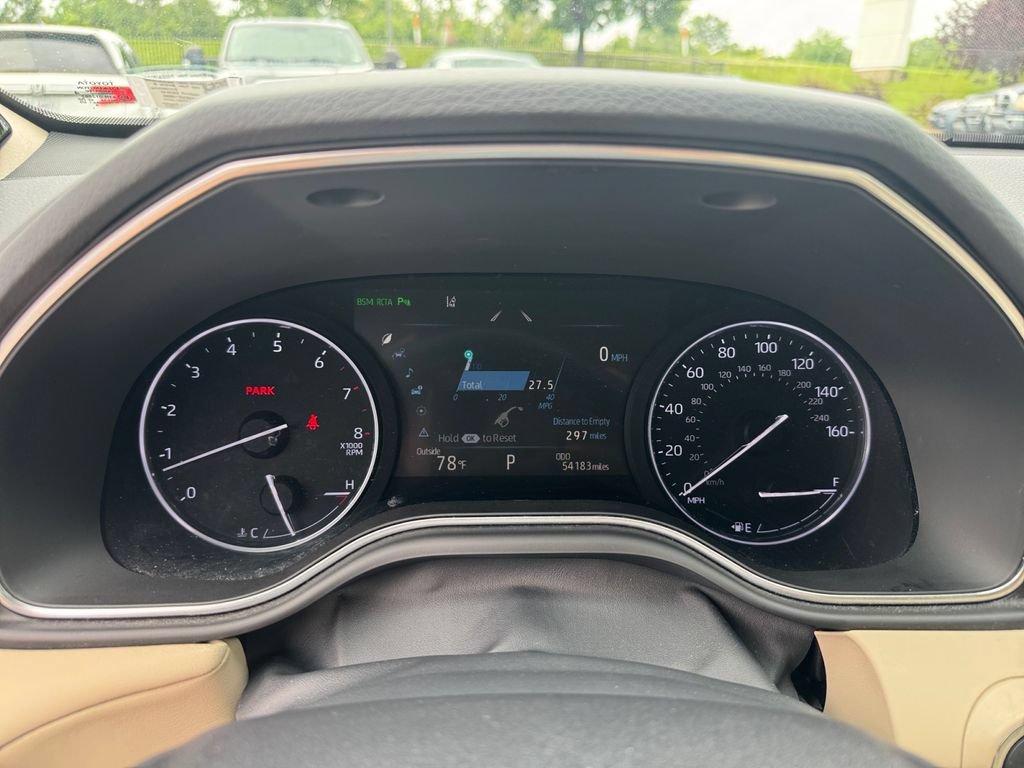 Used 2019 Toyota Avalon Limited w/ Advanced Safety Package FWD image 16