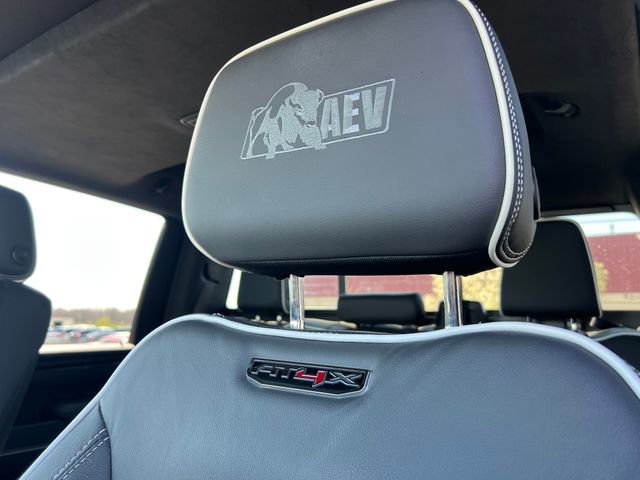 Used 2024 GMC Sierra 2500 AT4X w/ AT4X AEV Edition AWD/4WD image 37