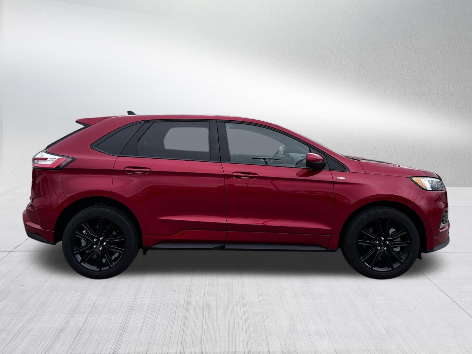 Certified 2023 Ford Edge ST-Line w/ Class II Trailer Tow Package AWD/4WD image 8