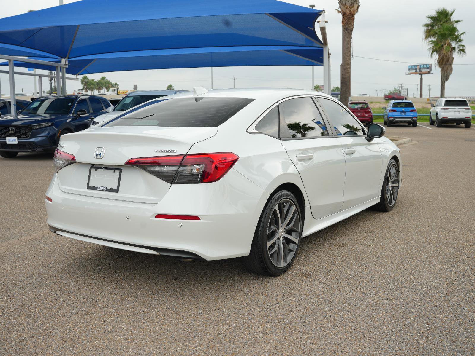 Used 2023 Honda Civic Touring image 5