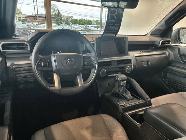 Used 2025 Toyota Tacoma SR5 w/ SR5 Upgrade Package image 17