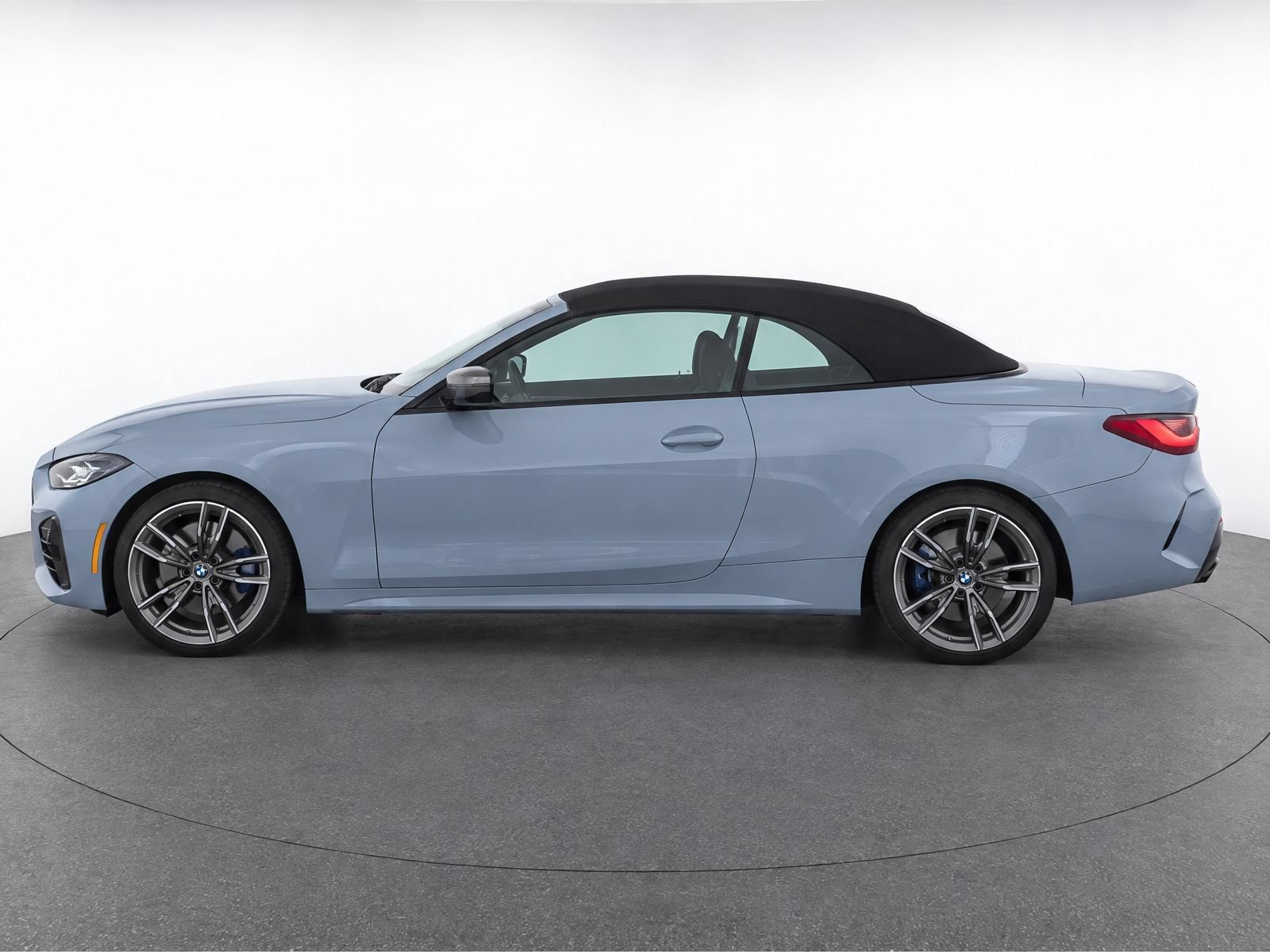 Certified 2024 BMW M440i Convertible w/ Premium Package RWD image 3
