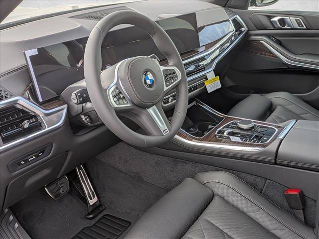 New 2026 BMW X5 xDrive40i w/ M Sport Package AWD/4WD image 3