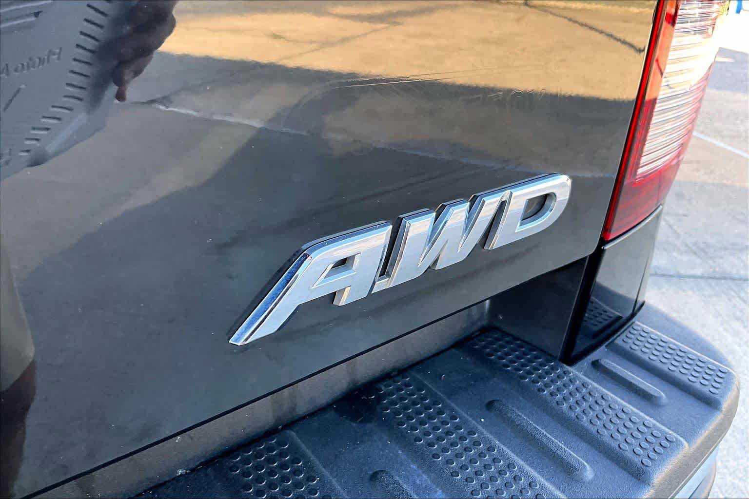 Used 2018 Honda Ridgeline Sport image 10